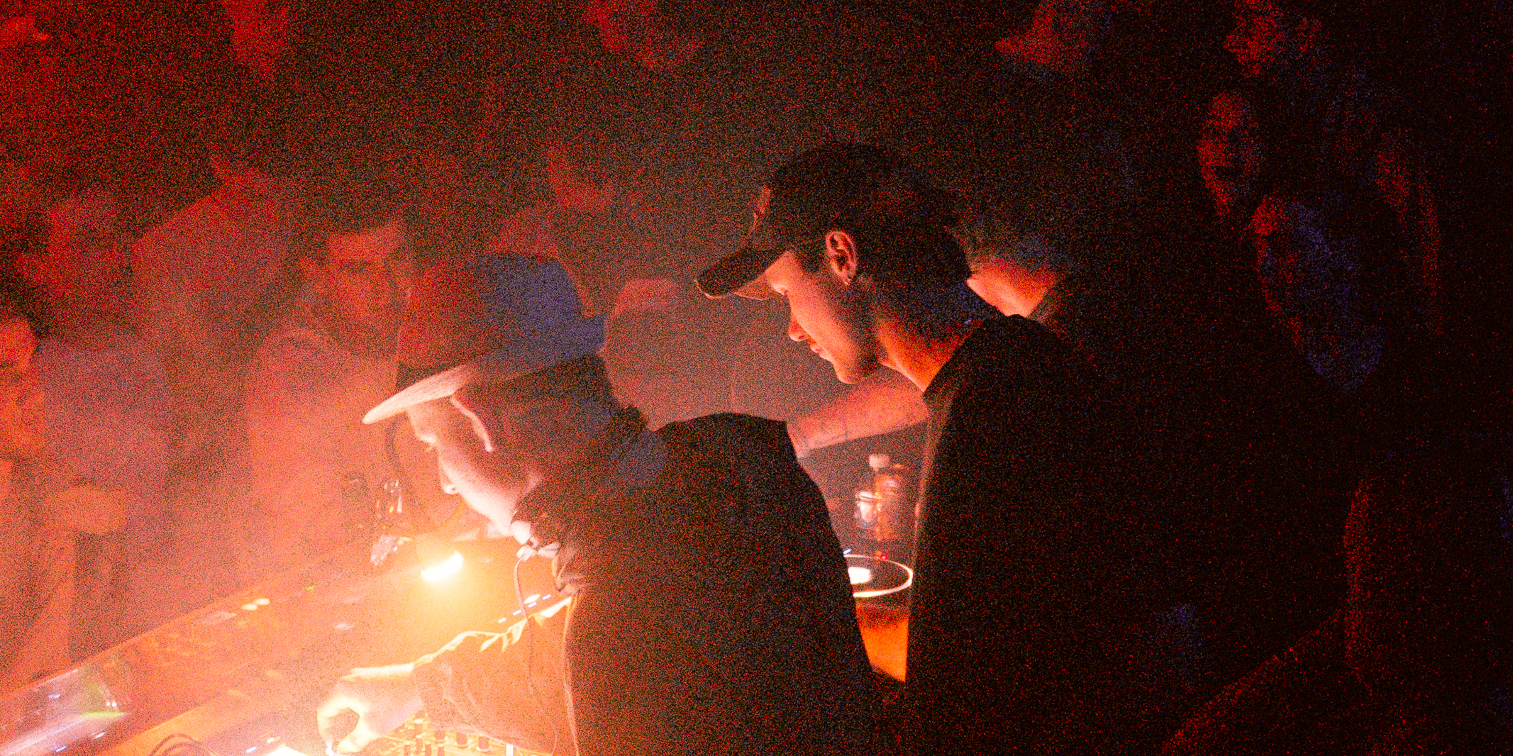SOUND MUSIC BAR | Little Fritter